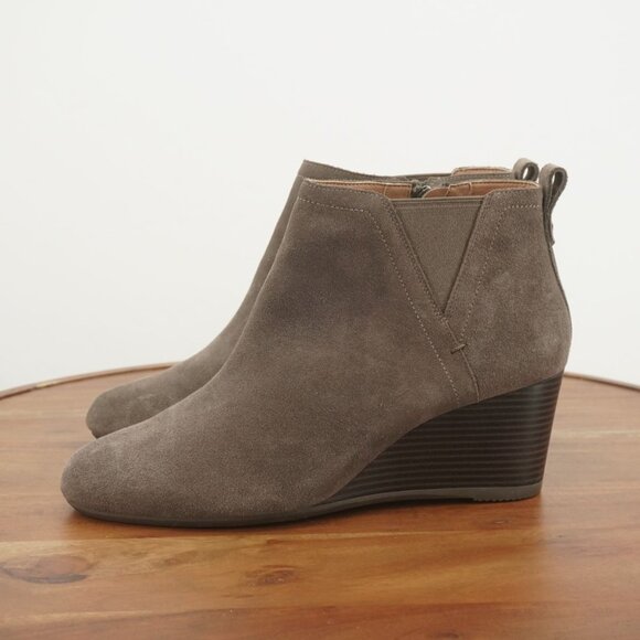 B#4/ Vionic Womens Paloma Wedge Ankle Booties Size 11 Taupe Suede - Picture 4 of 9